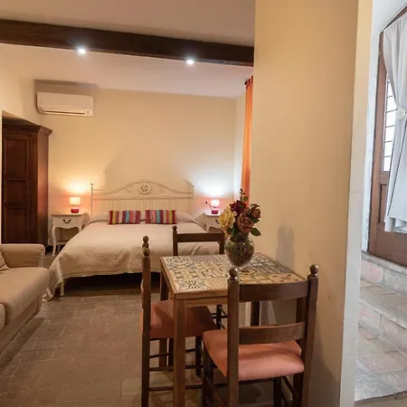Apartamento Monolocale Ai Piedi Della Rocca Maggiore